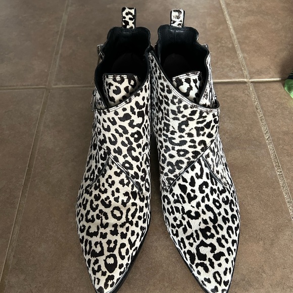 Marc Fisher booties sz 9 - Picture 3 of 5